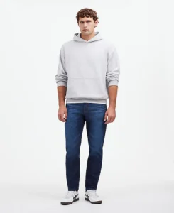 Relaxed Taper Jeans